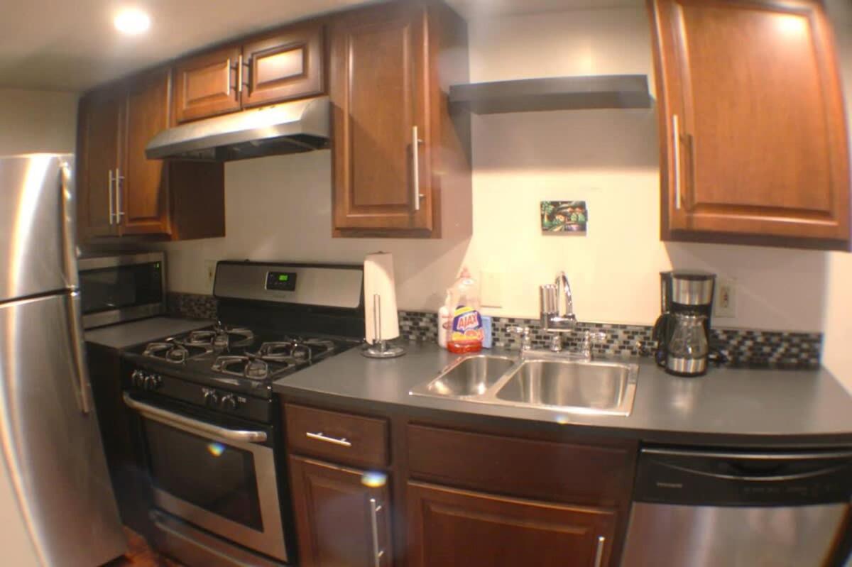 1 Bed Apt - Amazing Location 1 Block To Carson St Pittsburgh Exterior foto